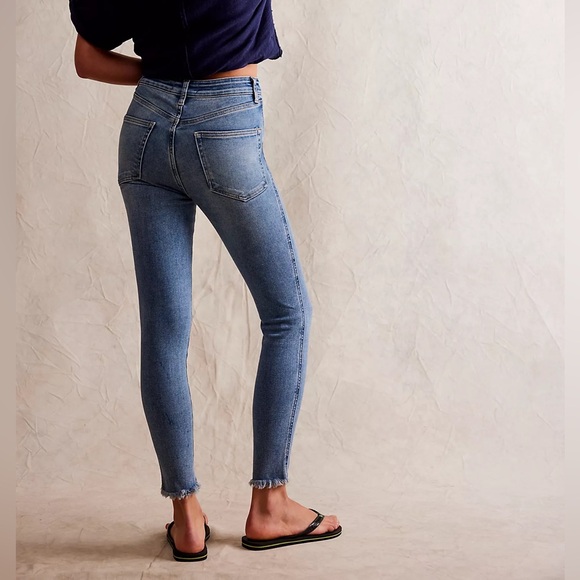 We The Free / free people Raw High-Rise Jegging - Picture 3 of 9